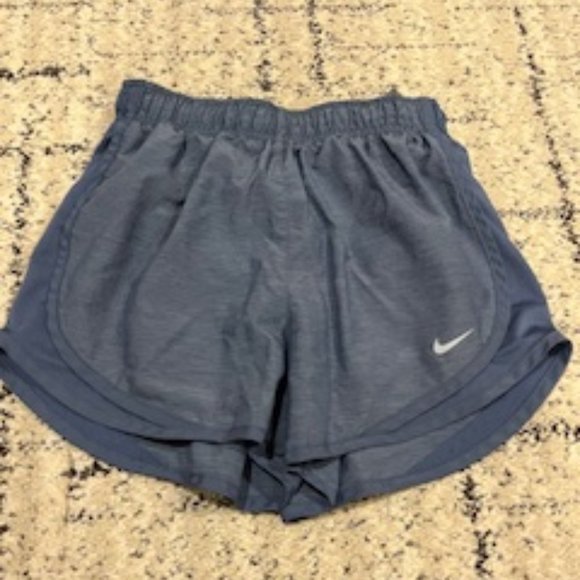 Nike One Women's Dri-FIT Mid-Rise 3" Brief-Lined Shorts - Picture 1 of 2